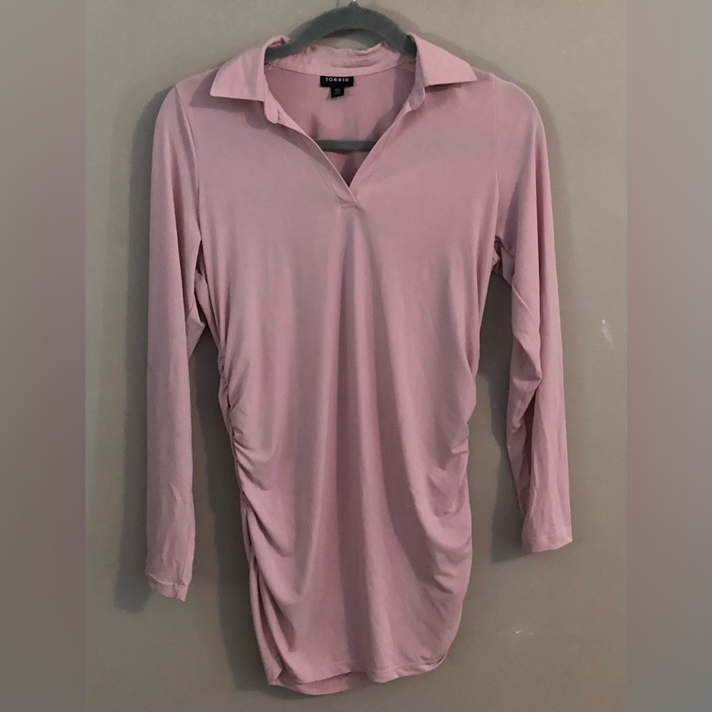 $6💗Bundled Torrid Shirt